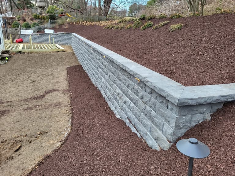 Retaining Wall & Planting Bed - Crofton
