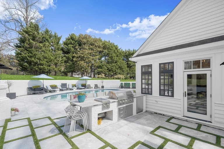 Poolside Outdoor Kitchen, Gibson Island
